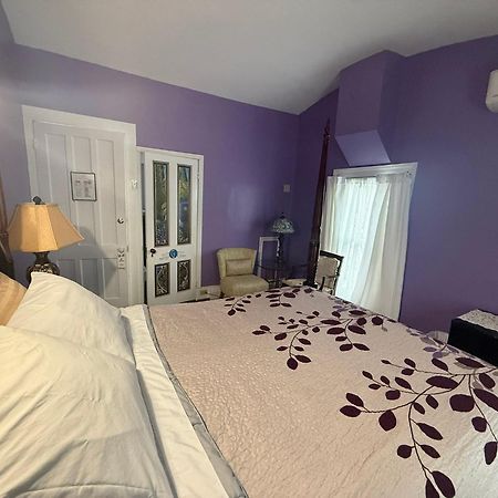 The Gridley Inn B&B วอเตอร์ลู ภายนอก รูปภาพ