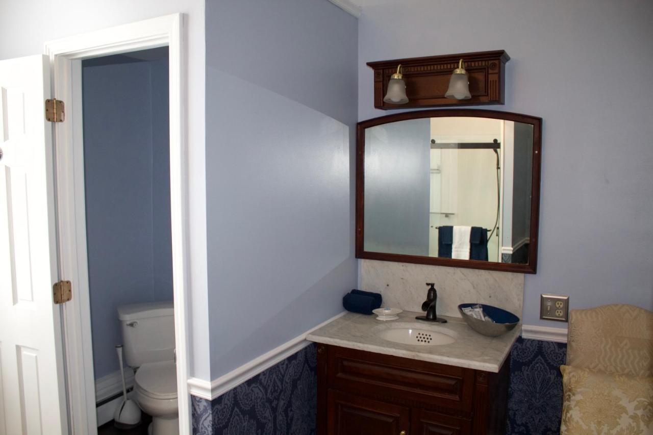 The Gridley Inn B&B วอเตอร์ลู ภายนอก รูปภาพ