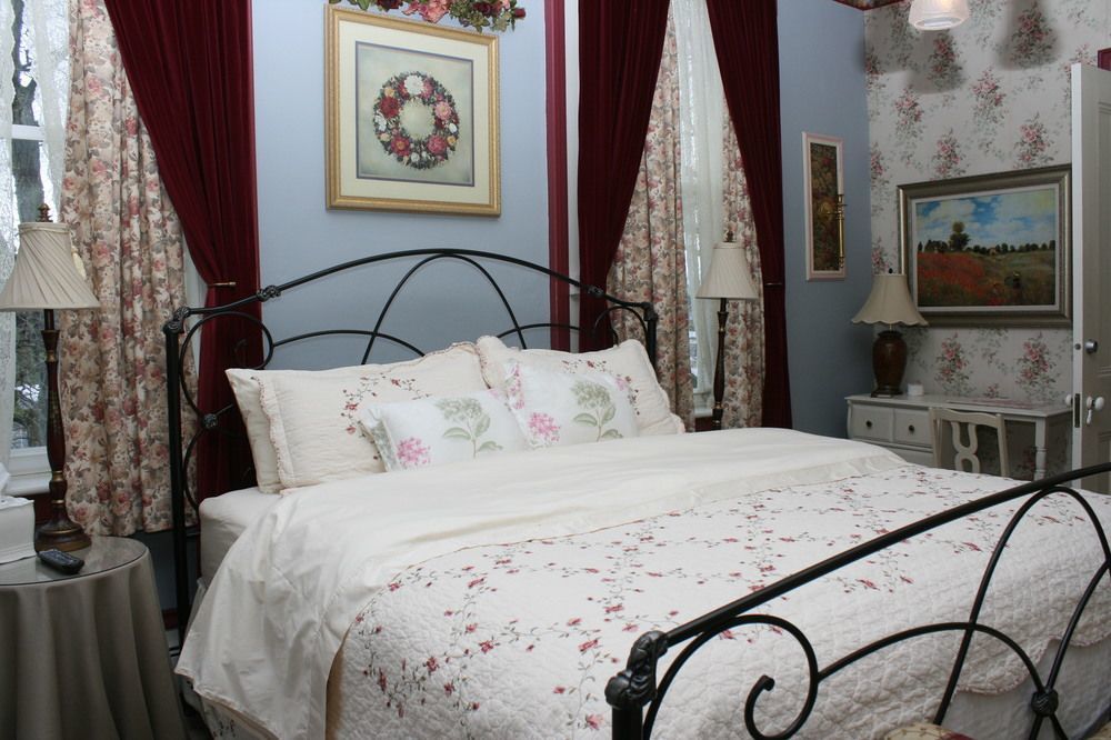 The Gridley Inn B&B วอเตอร์ลู ภายนอก รูปภาพ