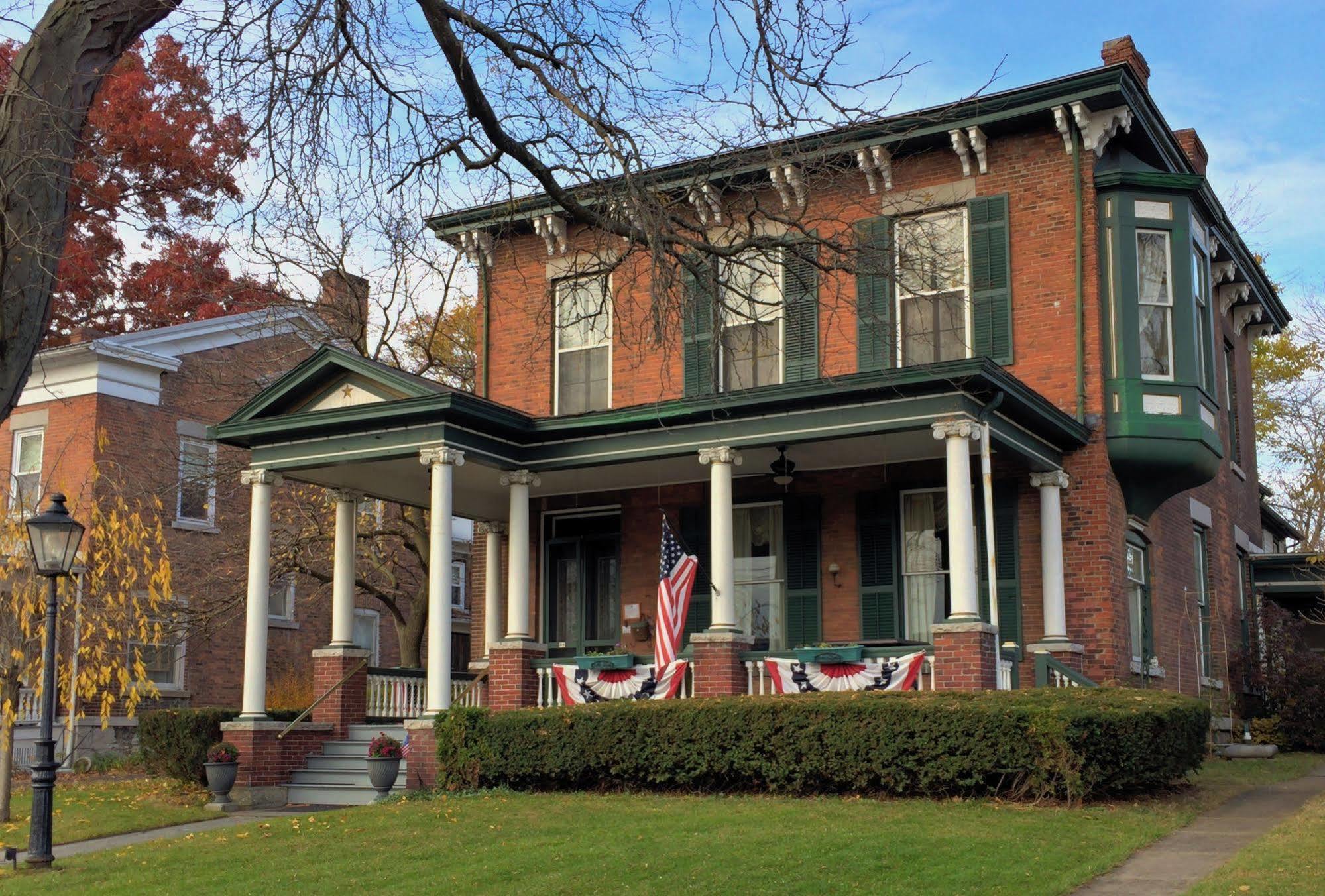 The Gridley Inn B&B วอเตอร์ลู ภายนอก รูปภาพ