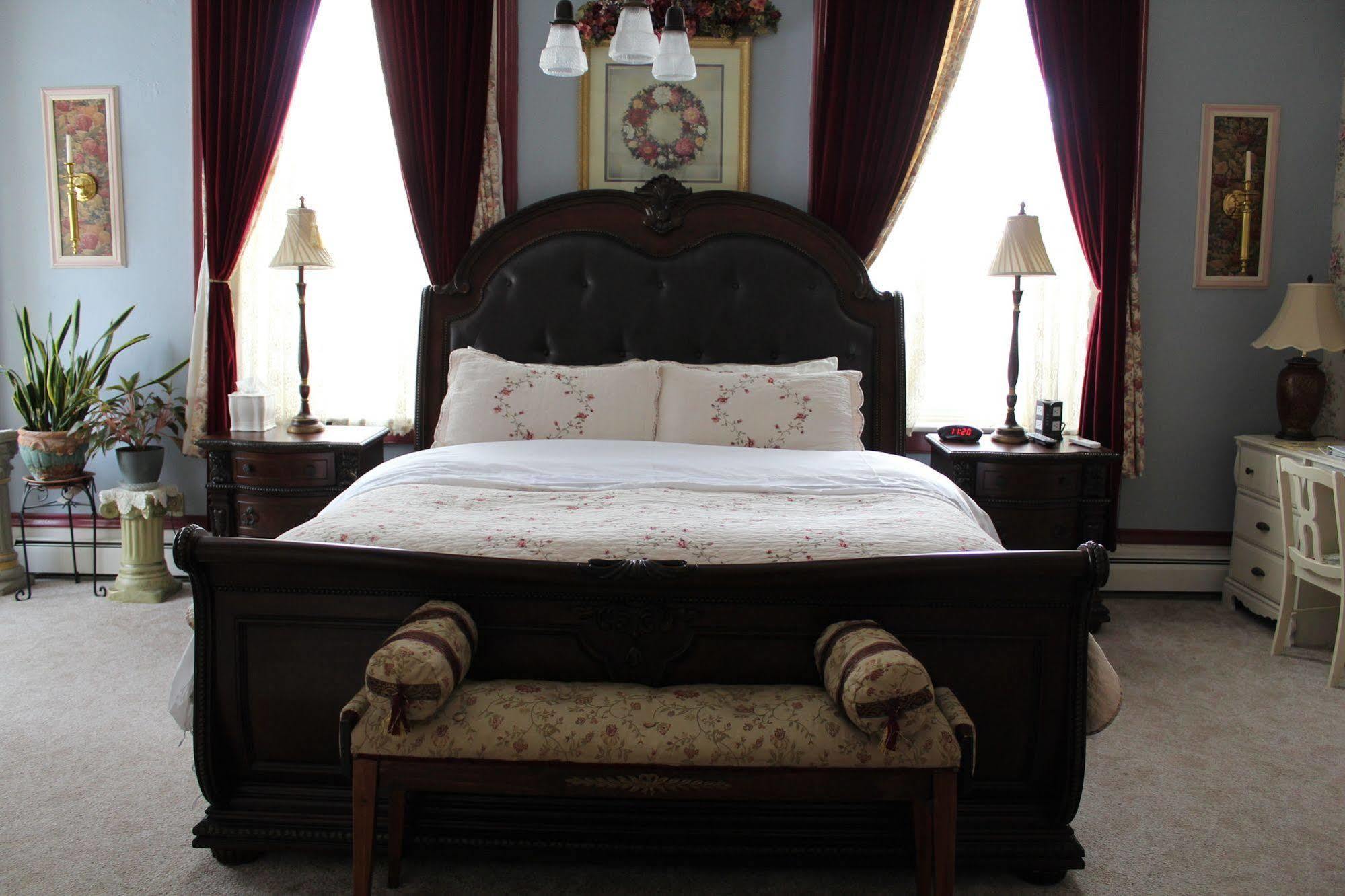 The Gridley Inn B&B วอเตอร์ลู ภายนอก รูปภาพ