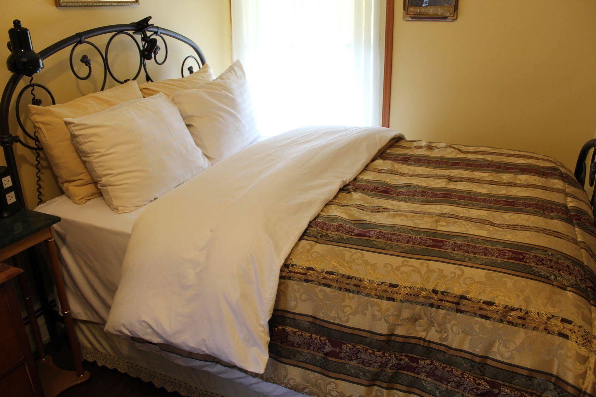 The Gridley Inn B&B วอเตอร์ลู ภายนอก รูปภาพ