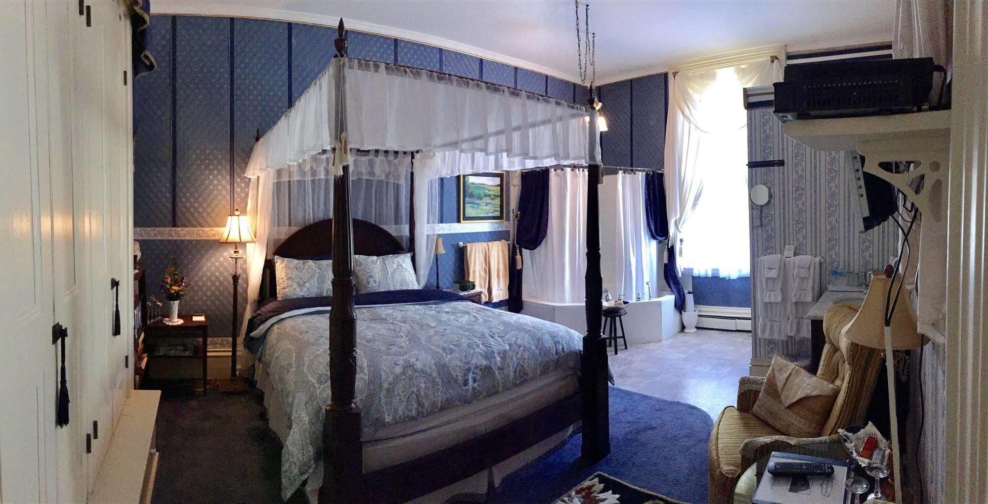The Gridley Inn B&B วอเตอร์ลู ภายนอก รูปภาพ